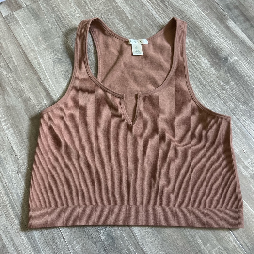 brown tank top